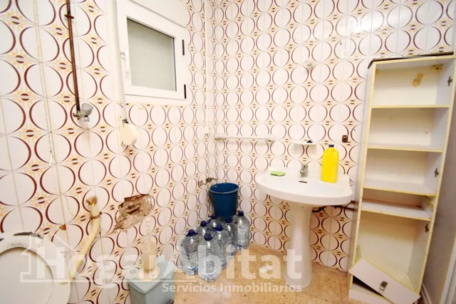 ¡GRAN OPORTUNIDAD! DOS CASAS CON TERRAZA Y BALCÓN — 48