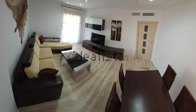 PISO MUY AMPLIO EN EL CENTRO DE MAZARRÓN - foto 2