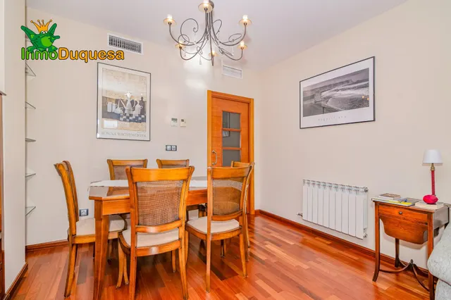 Ático duplex con terraza de 61 m2, plaza de aparcamiento, trastero, piscina comunitaria, padel - PTS. — 19