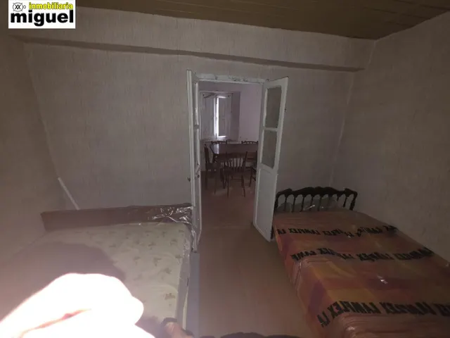 Se vende gran casa de piedra con cuadra anexa en Herrerías — 22