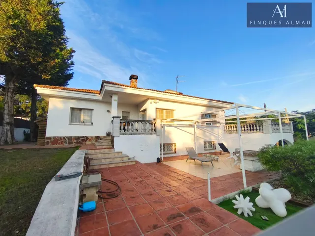 Casa o chalet independiente en venta en Olèrdola — 35