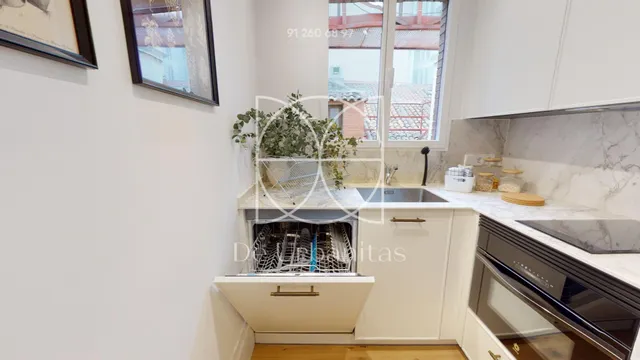 Piso 2 habitaciones 122m² en venta - Cortes — 32