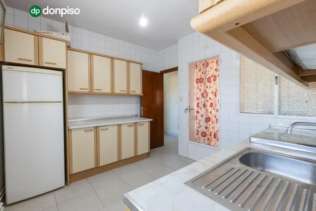 Edificio con gran potencial de inversión en La Zubia — 32