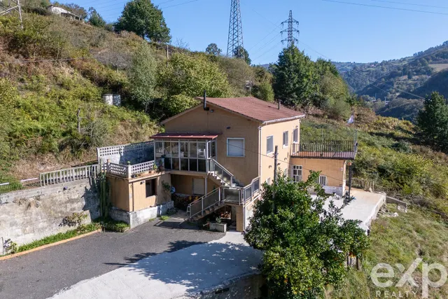 Casa con finca de 4.749 m2, cochera y granero en san martín del rey aurelio — 47