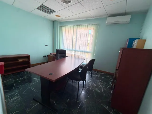 Amplio local comercial en venta en el centro de Mazarrón — 8