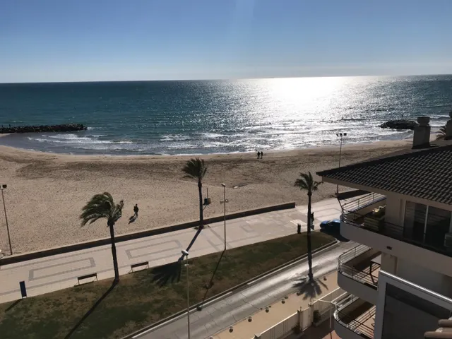 ATICO DUPLEX CON VISTAS AL MAR — 48