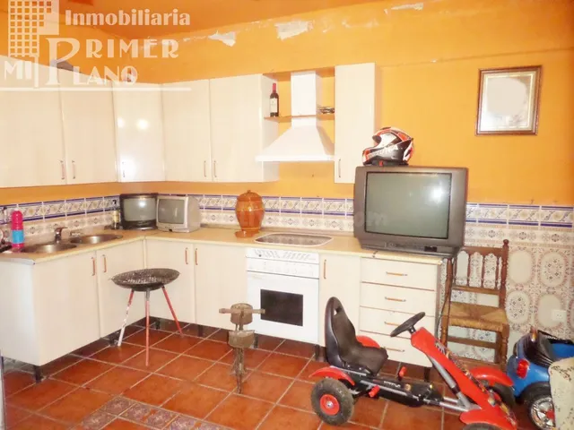 CASA ADOSADA CON COCINA AMUEBLADA, COCINA CAMPERA, GARAJE PR - foto 3