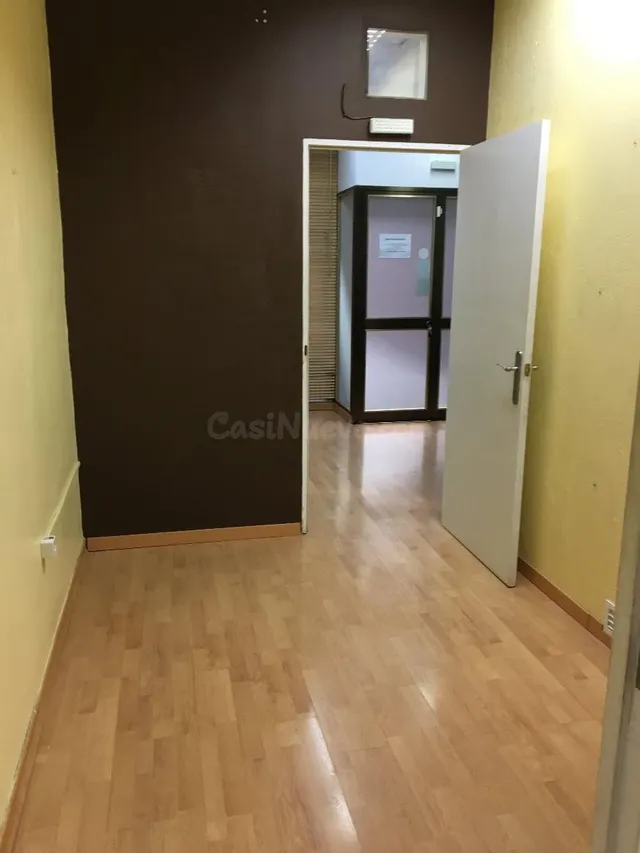 Local comercial 75m² en alquiler - Nervión - foto 4