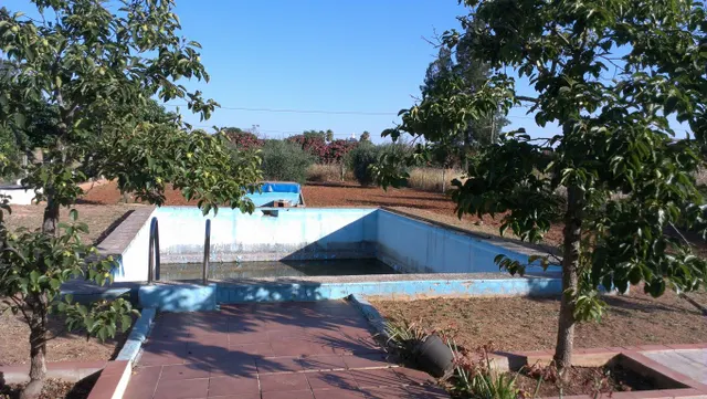 Venta de parcela con casa — 24