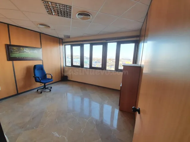 MAGNÍFICAS OFICINAS DISPONIBLES A 800 METROS DE PARADA DE ME - foto 4