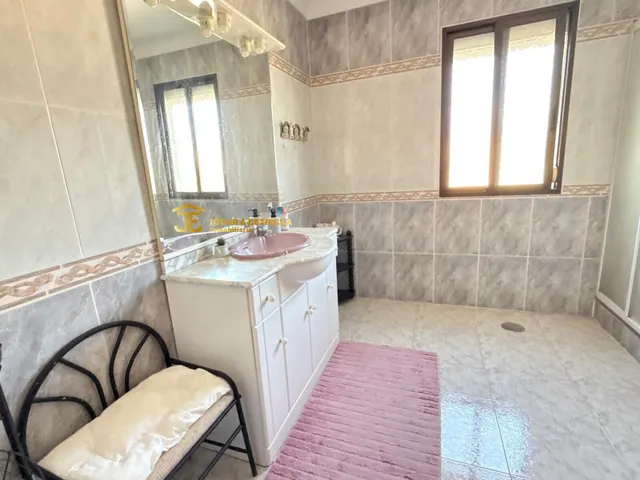 MARAVILLOSO CHALET DE 4 DORMITORIOS EN TORRECILLA — 30