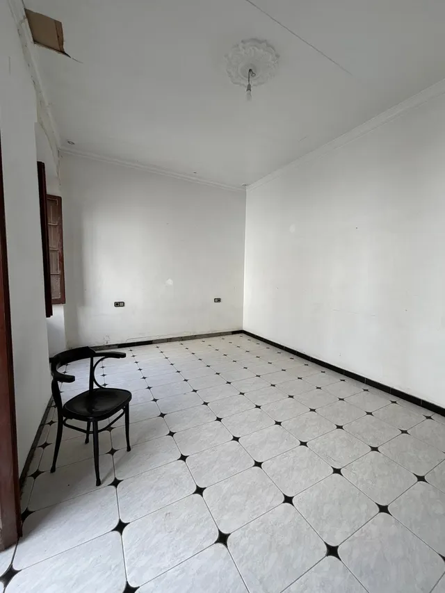 En venta casa a reformar en el centro histórico de San Roque, con local incluido — 23
