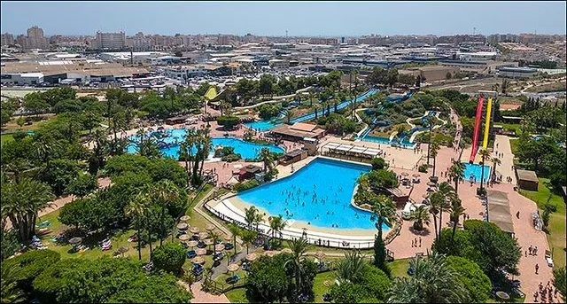 VILLA DE NUEVA CONSTRUCCIÓN DE 3 DORMITORIOS EN TORREVIEJA — 42
