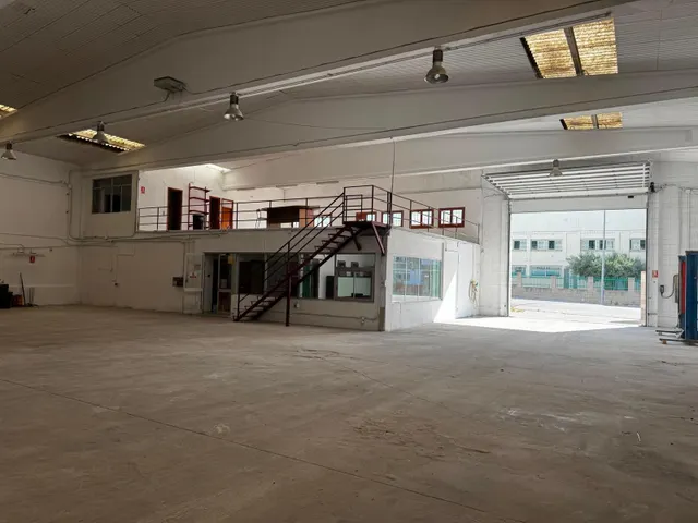 NAVE INDUSTRIAL EN REUS — 7
