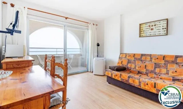 Estudio en planta 17 con terraza y espectaculares vistas al 