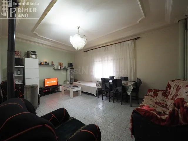 *¡OPORTUNIDAD DE ULTIMA HORA! Se vende amplia Casa en Esquin - foto 2