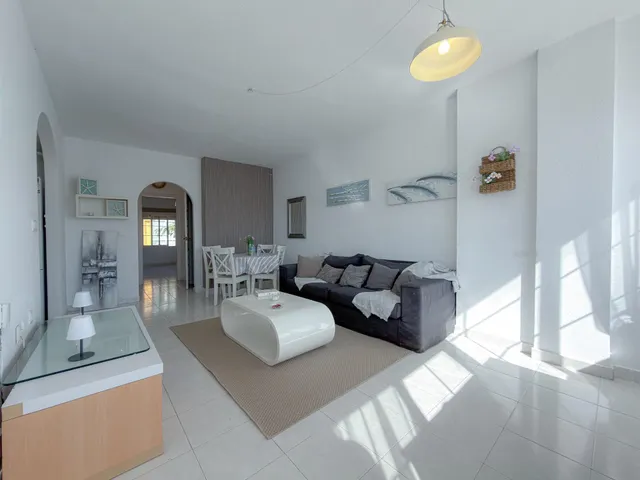 La Veleta! Impresionante Ático con excelente distribución de espacios + Gran terraza y Solarium privado con espectaculares vistas al mar — 9