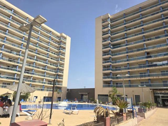 Apartamento 1 habitación 52m² en alquiler - Pueblo — 23