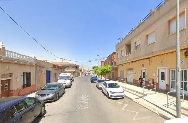 SE VENDE piso OKUPA en C Dos Huertos, Los-El Algar 13 de Car