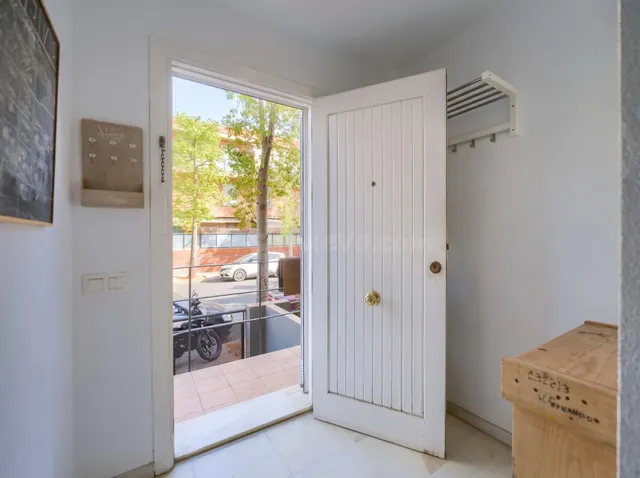 VIVIENDA ADOSADA CON GRAN POTENCIAL EN LOS BERMEJALES - foto 3