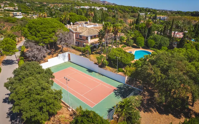 Chalet 20 habitaciones 1785m² en venta - Marbella — 36