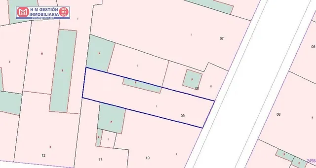 VIVIENDA EN PLANTA BAJA PARA TIRAR CON 130 M2 DE PARCELA.
