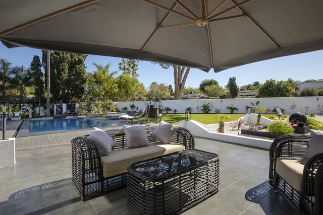 Chalet 5 habitaciones 400m² en venta - Costa Del Sol — 28