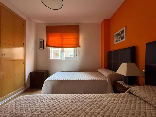 Ático Con Impresionantes Vistas Al Mar Y Cuatro Dormitorios En Torremolinos — 22