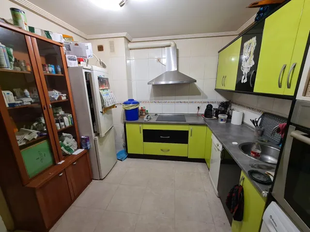 SE VENDE APARTAMENTO, 70 M2, COCINA AMUEBLADA, SALÓN, 2 HAB, - foto 2
