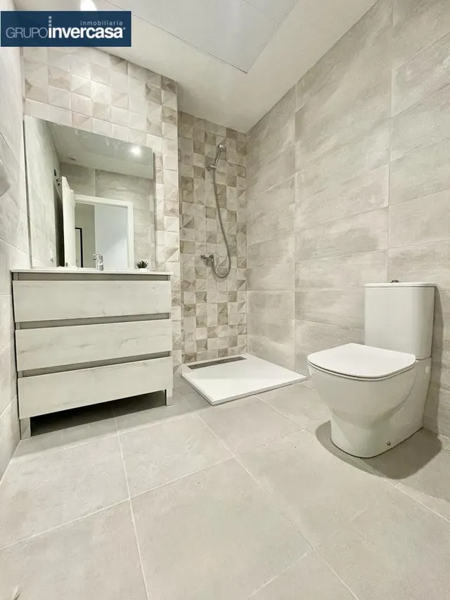 Vivienda seminueva con plaza de aparcamiento situada en Plaza San Rafael de Quart de Poblet (Valencia). — 14