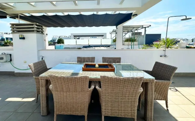 Se vende ático de 2 dormitorios en la primera planta con solárium privado en Oasis Beach XII, El Raso, Guardamar del Segura — 33