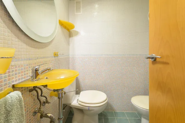 APARTAMENTO REFORMADO CON TERRAZA, PISCINA Y PARKING A 150 METROS DE LA PLAYA DE GANDIA — 27