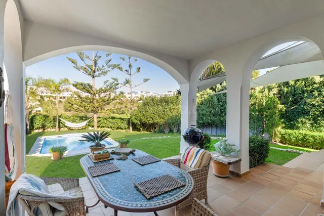 Chalet 4 habitaciones 319m² en venta - Costa Del Sol — 2