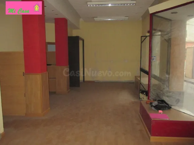 LOCAL COMERCIAL COMPUESTO DE CUATRO DEPARTAMENTOS, UN ASEO,  - foto 4