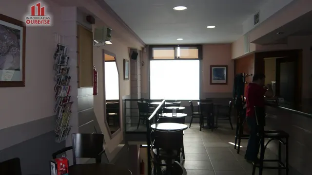 CAFETERIA CON TERRAZA PROXIMA A LA ESTACIÓN DE AUTOBUSES DE OURENSE — 2