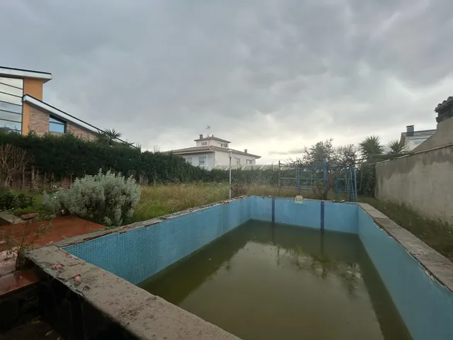 CASA PARA REFORMAR — 36