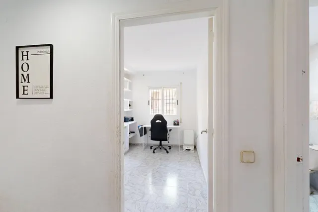 Espacioso piso en Canteras con gran dormitorio principal en suite, patio y plaza de garaje. Cartagena — 15