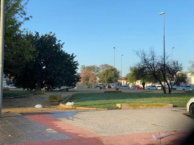 PARCELA URBANA EN JEREZ — 20