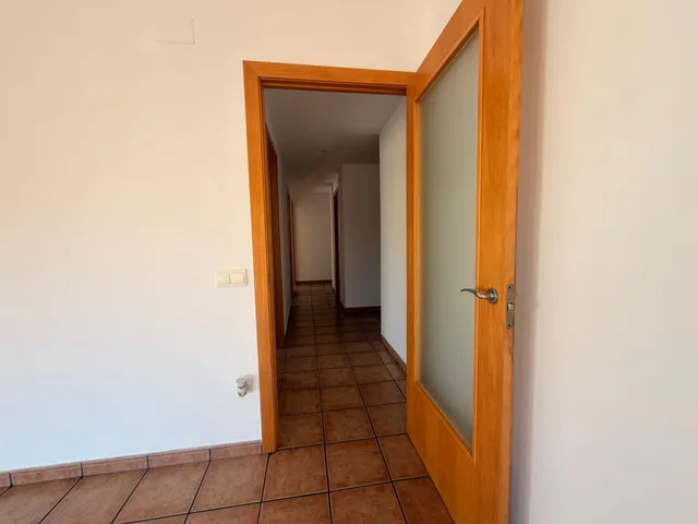 Oportunidad de alquiler en la zona de la Clínica Sant Josep – Piso impecable de 3 hab — 25