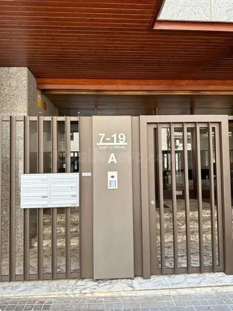 Plazas de garaje en venta en el centro de Sabadell - foto 2