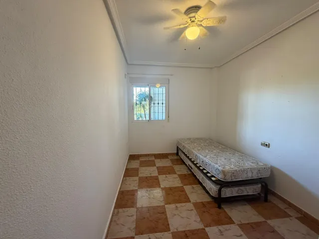 Fantástico Piso en la Urbanización Pinada Golf - Villamartin — 13