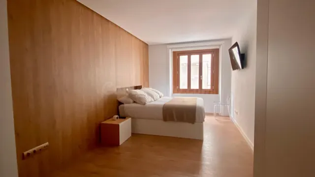 Piso 3 habitaciones 144m² en alquiler - El Mercat — 17