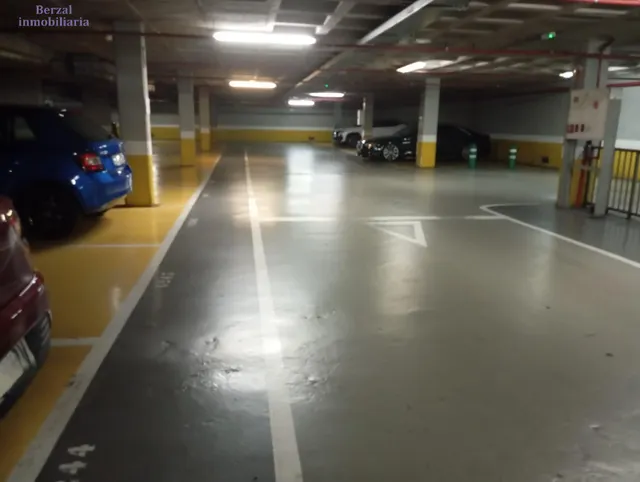 Amplio Garaje en Venta en la Gran Vía de Logroño - Oportunidad Única — 11