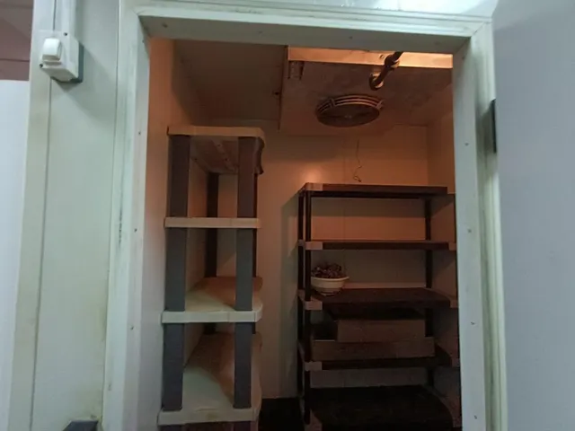 VENTA LOCAL COMERCIAL EQUIPADO DE NEGOCIO DE HOSTELERÍA — 11