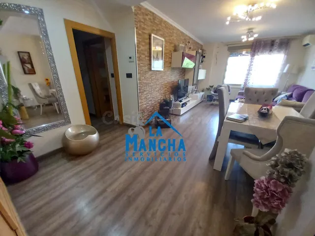 *296.000€* INMOBILIARIA LA MANCHA VENDE PISO SEMINUEVO EN ZO - foto 3
