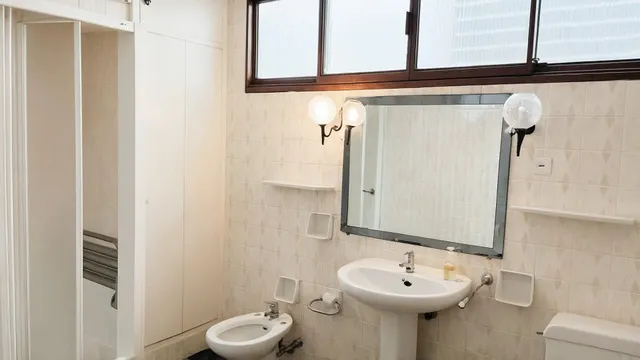 ESPACIOSA VIVIENDA EXTERIOR CON TERRAZA, BALCÓN Y GARAJE INCLUIDO. — 31