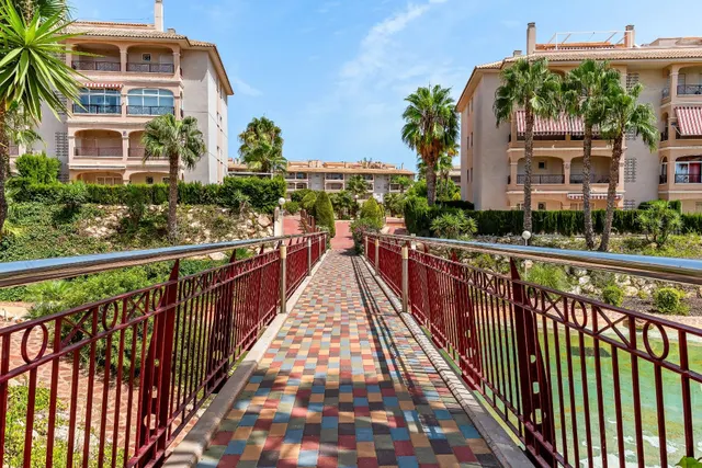 Apartamento de 2 dormitorios 2 baños en playa flamenca (orihuela costa) — 28