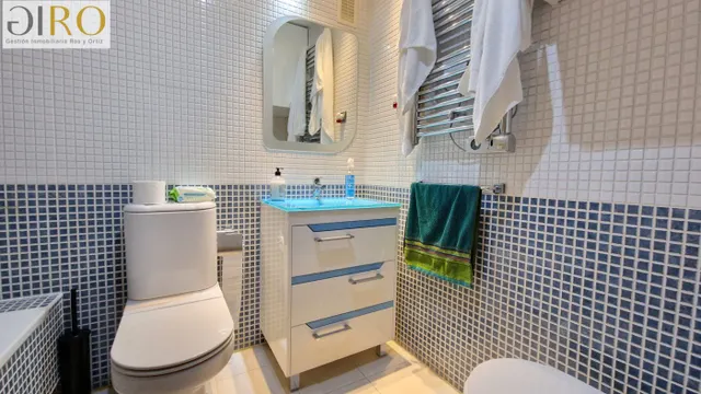 Luz, espacio y calidad de vida en teatinos: piso de 3 dormitorios con garaje, trastero y recinto con piscina — 22