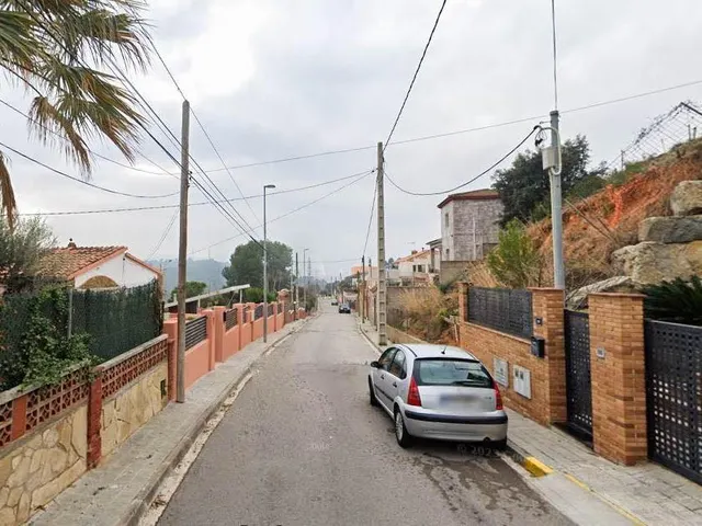 Parcela edificable a la venta de 544 m2 en Las Carpas de Abrera — 10