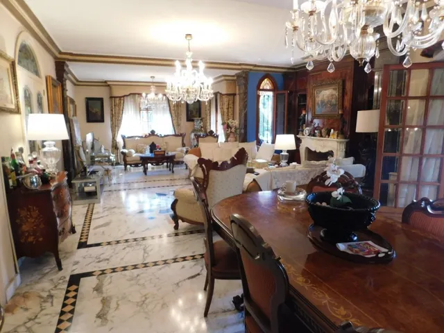Venta - villa de lujo - Torrevieja - 6 dormitorios - 5 baños - 328 m2 - parcela 1066 m2 - piscina - garaje — 11